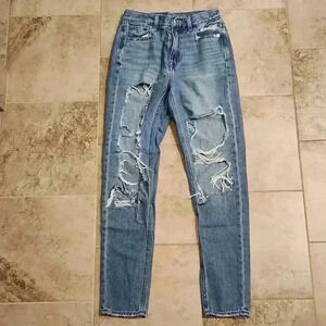 American Eagle Ultra Distressed Skinny Mom Jean